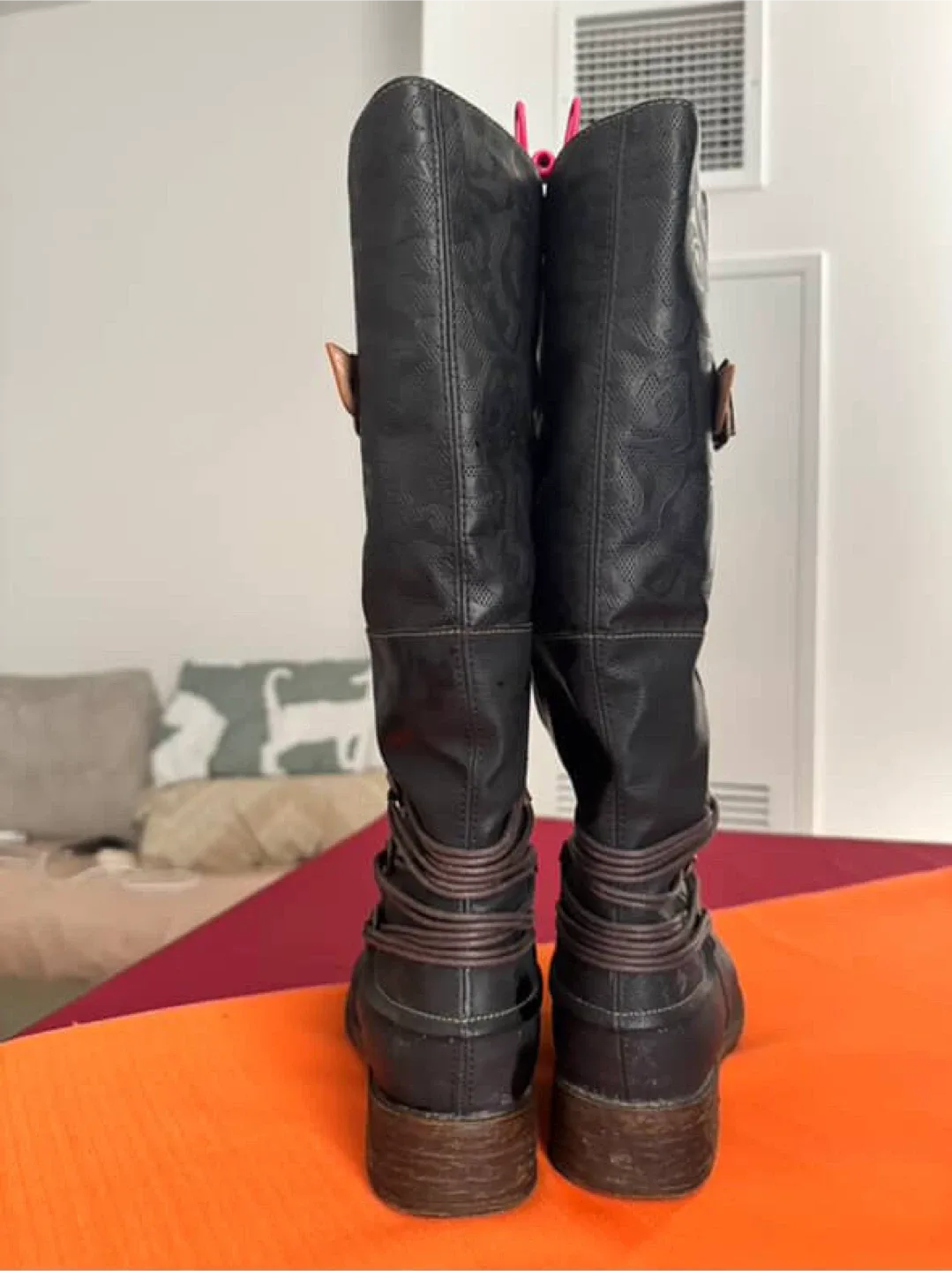 Black Winter Boots image indicator(3)