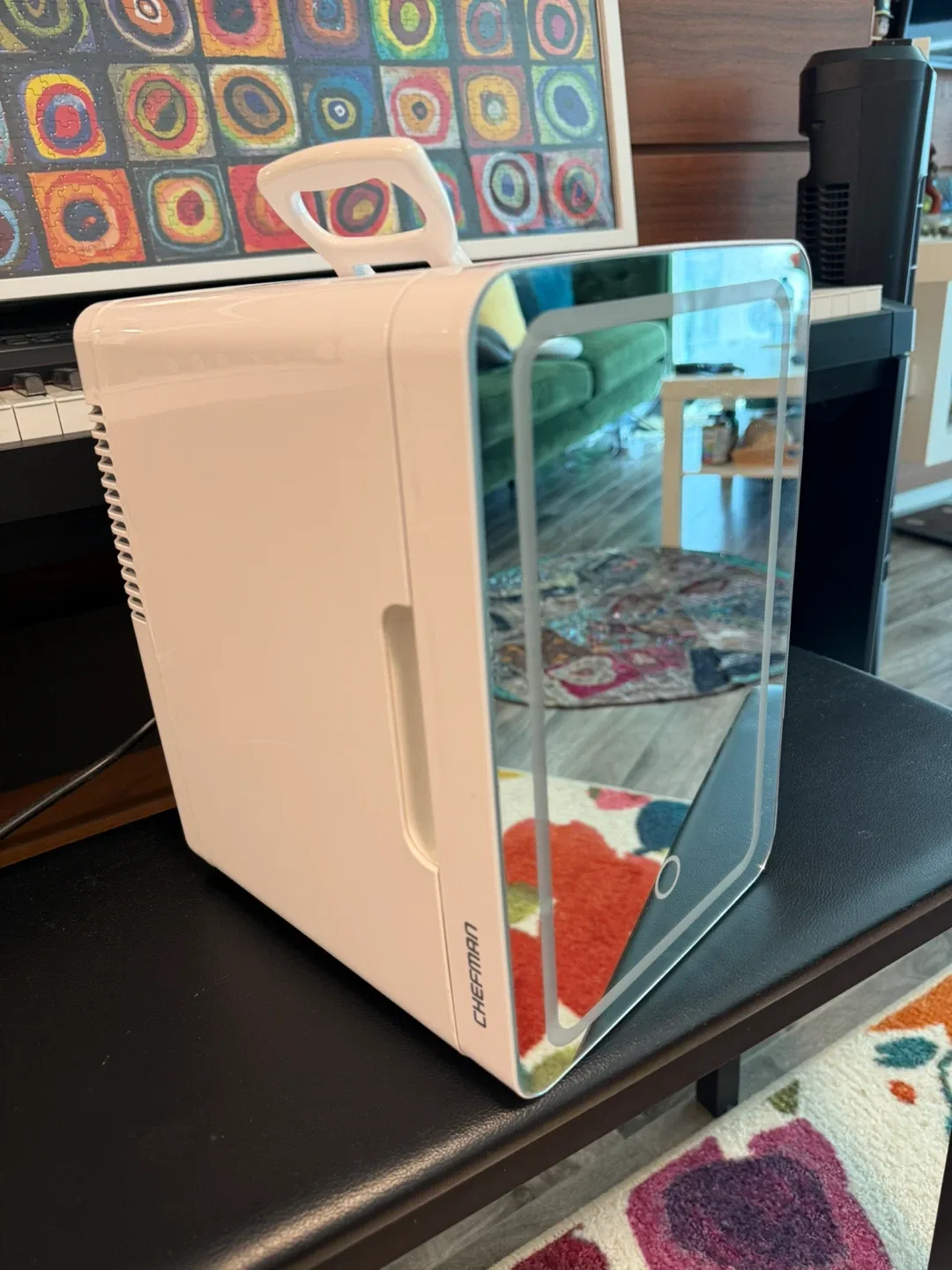 Chefman Mirrored Beauty Fridge - White image indicator(3)