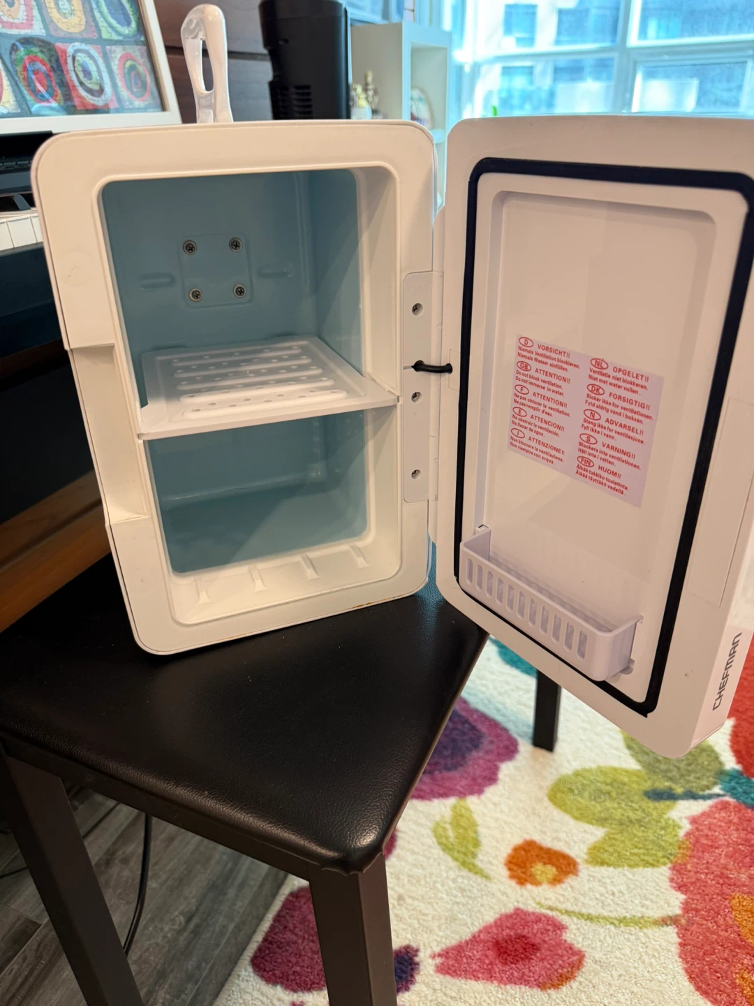 Chefman Mirrored Beauty Fridge - White