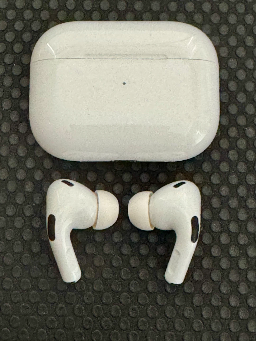 Apple AirPods Pro 2 with 20W Apple Charger - photo 4