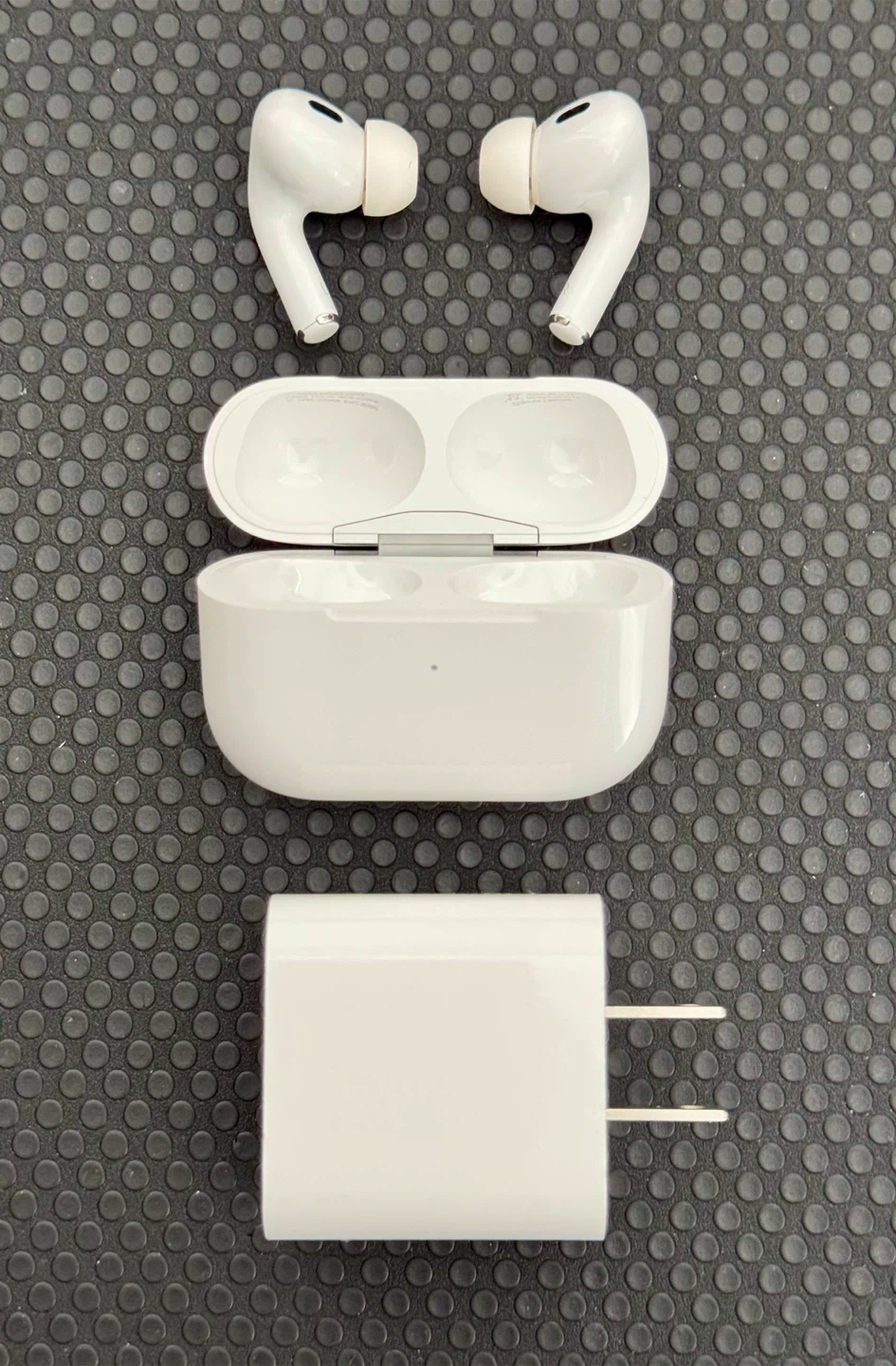 Apple AirPods Pro 2 with 20W Apple Charger