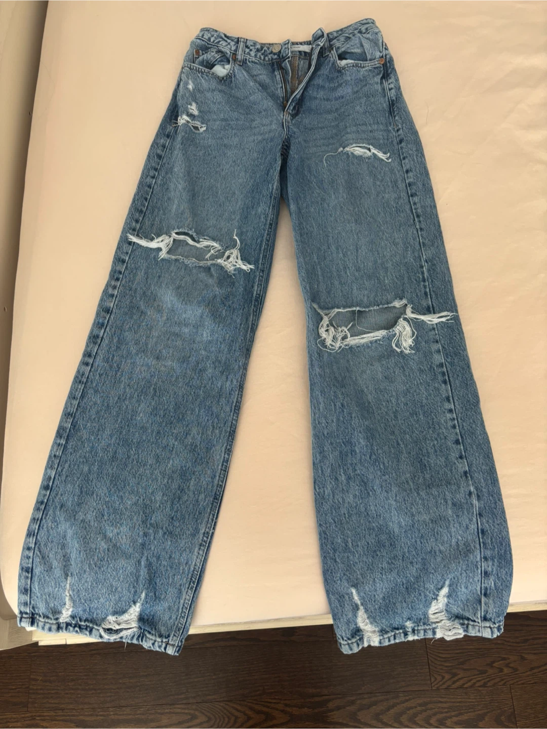 Garage baggy ripped jeans