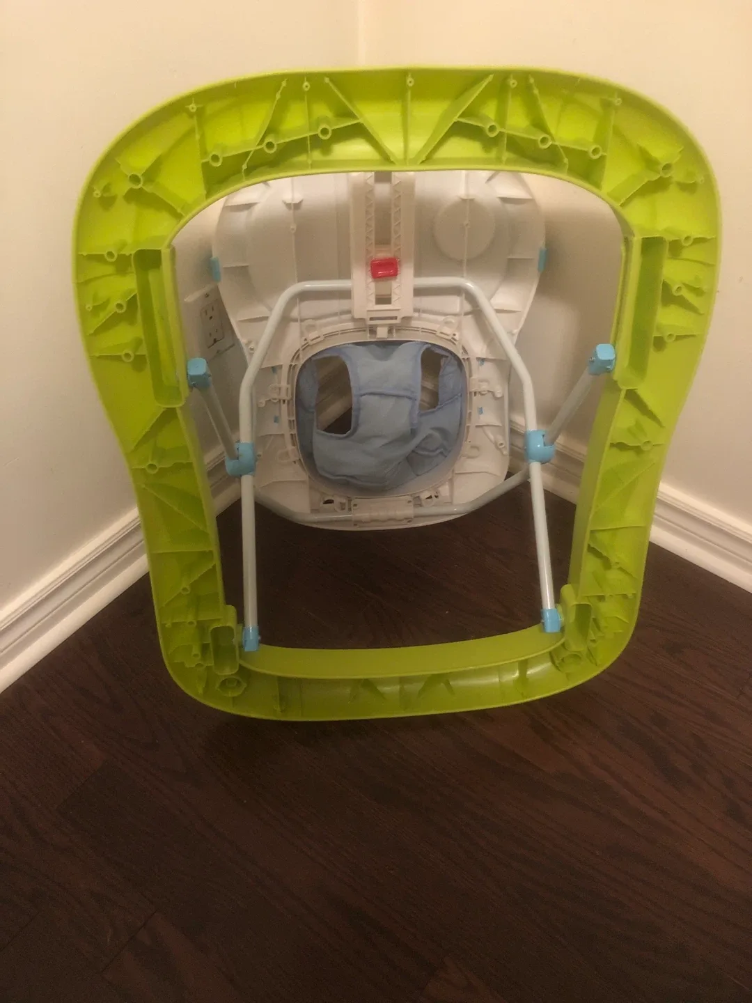 Baby Trend Walker - Good Condition image indicator(8)