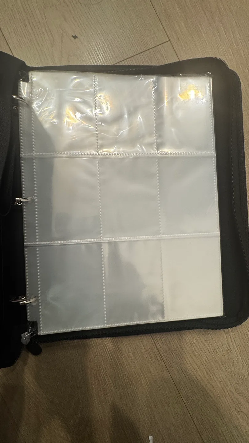 MAGIC JOHN 900 Pockets Trading Card Binder, Large Capacity image indicator(4)