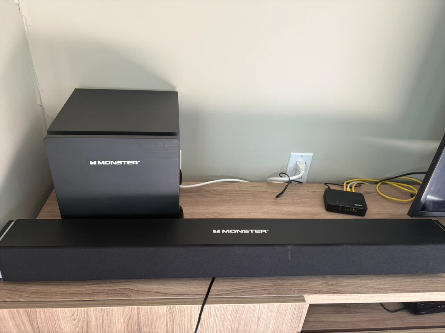 Monster Soundbar & Subwoofer - Great Sound!