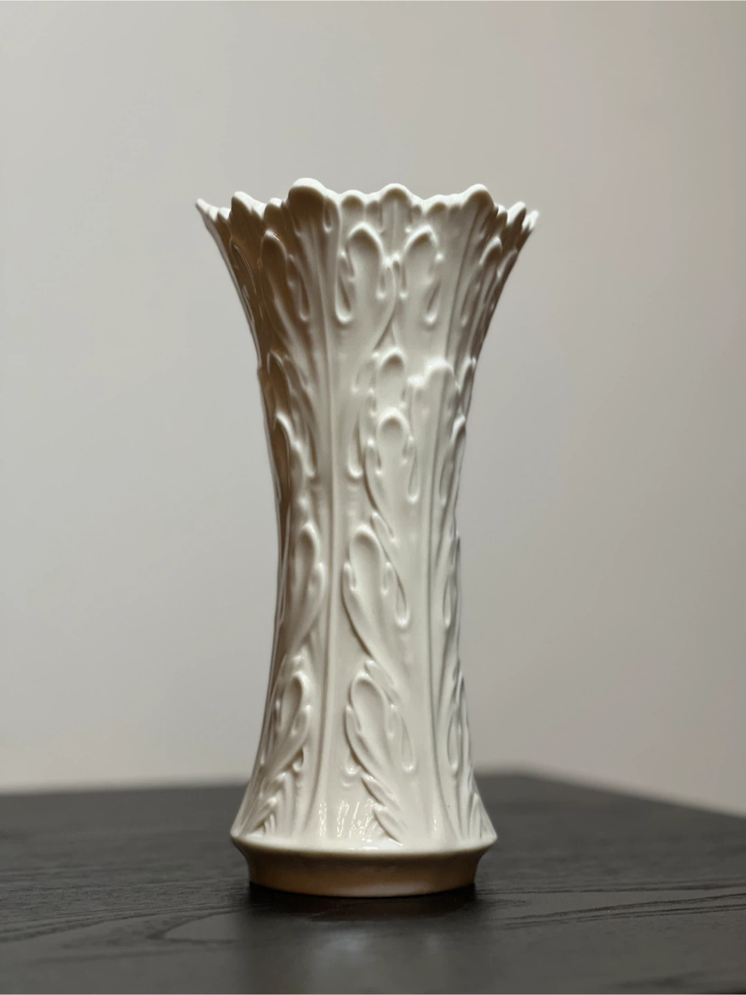 Lenox Woodland Collection 8 1/2” Vase Oak Leaf Pattern