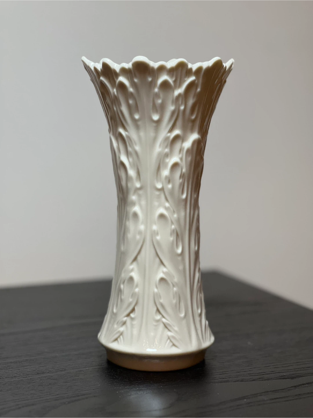 Lenox Woodland Collection 8 1/2” Vase Oak Leaf Pattern - photo 2