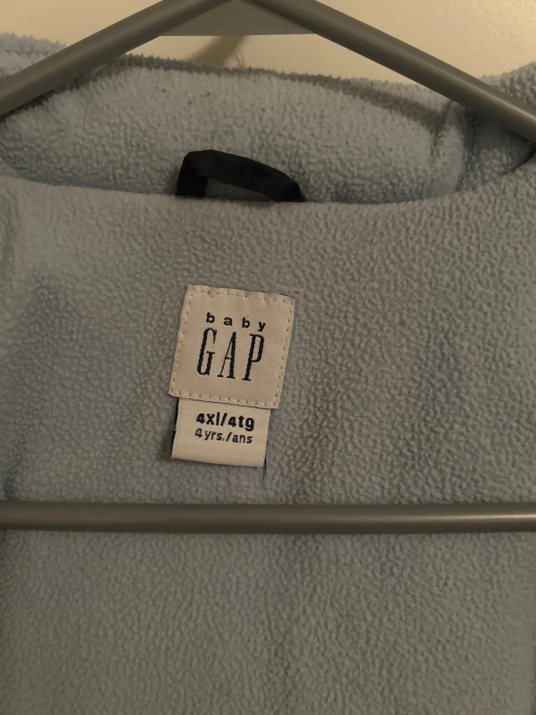 Baby GAP Black Puffer Jacket - Size 4 Years image indicator(2)