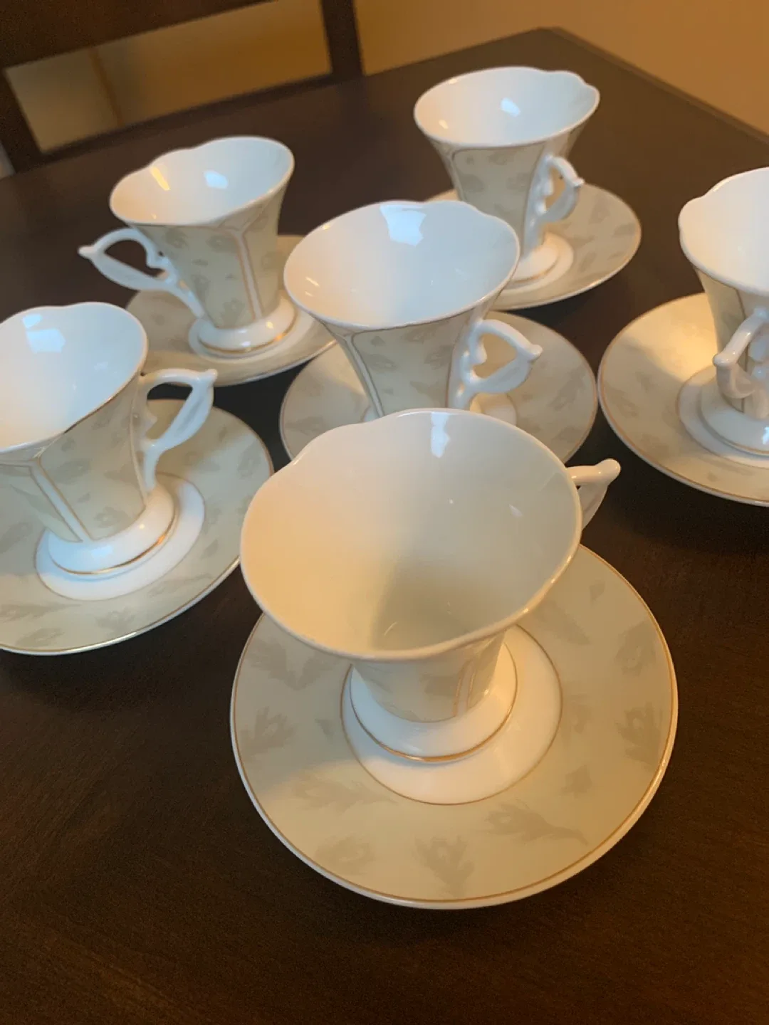 Vintage Tea Cup  Set image indicator(2)