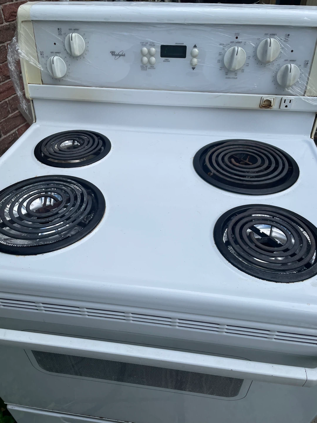 Whirlpool White Electric Stove - photo 2