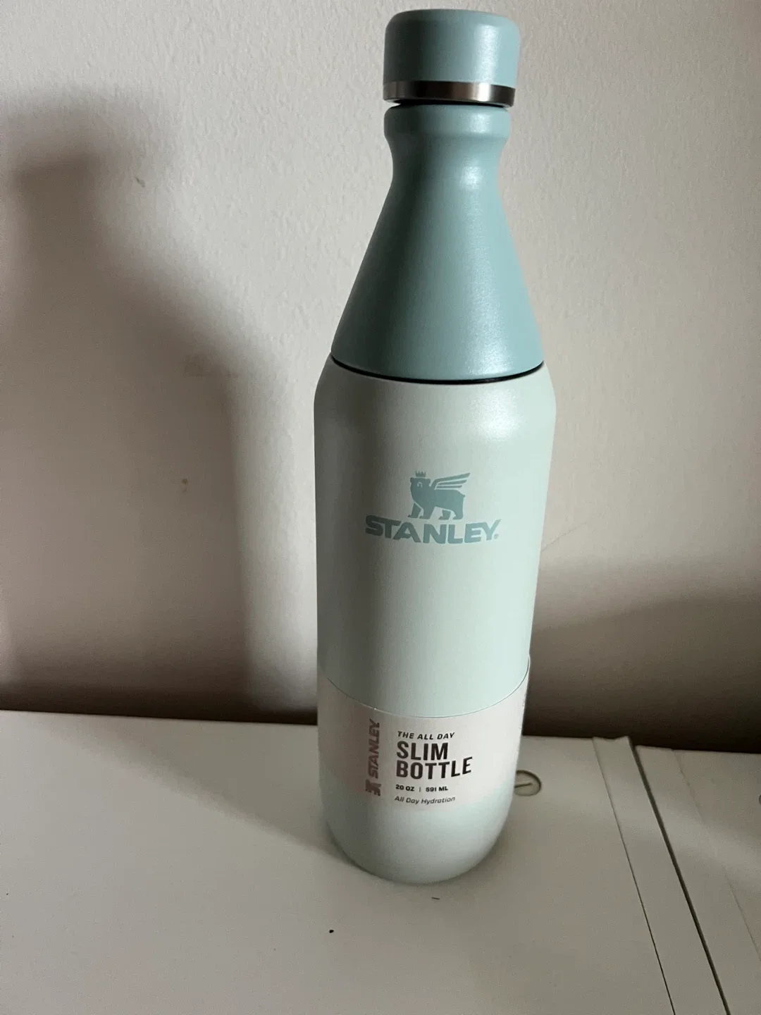 Stanley The All Day Slim Bottle - 20 oz thumbnail