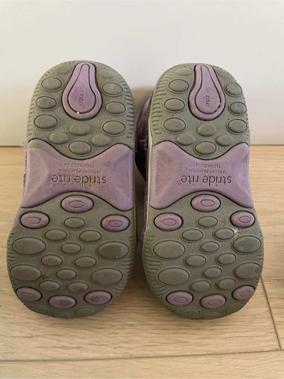 Stride Rite Purple Boots Size 5 - photo 4