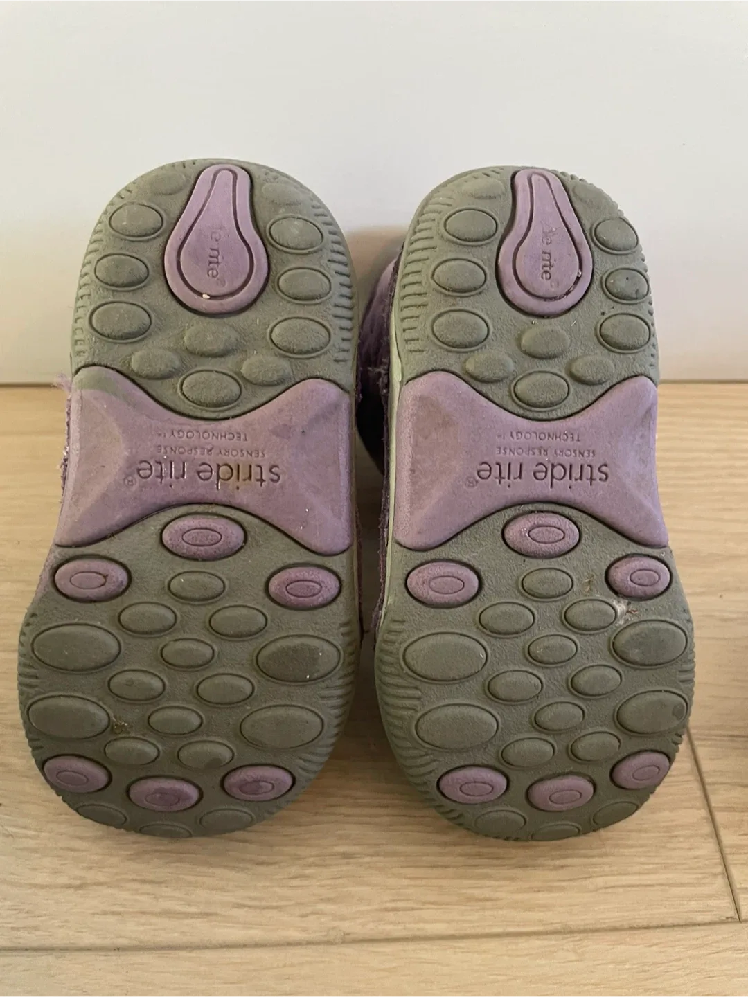 Stride Rite Purple Boots Size 5 image indicator(4)
