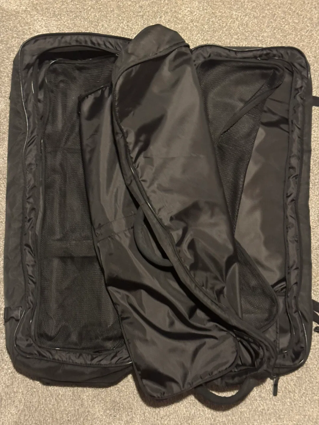 DC Black Snowboard/Boot Bag image indicator(3)