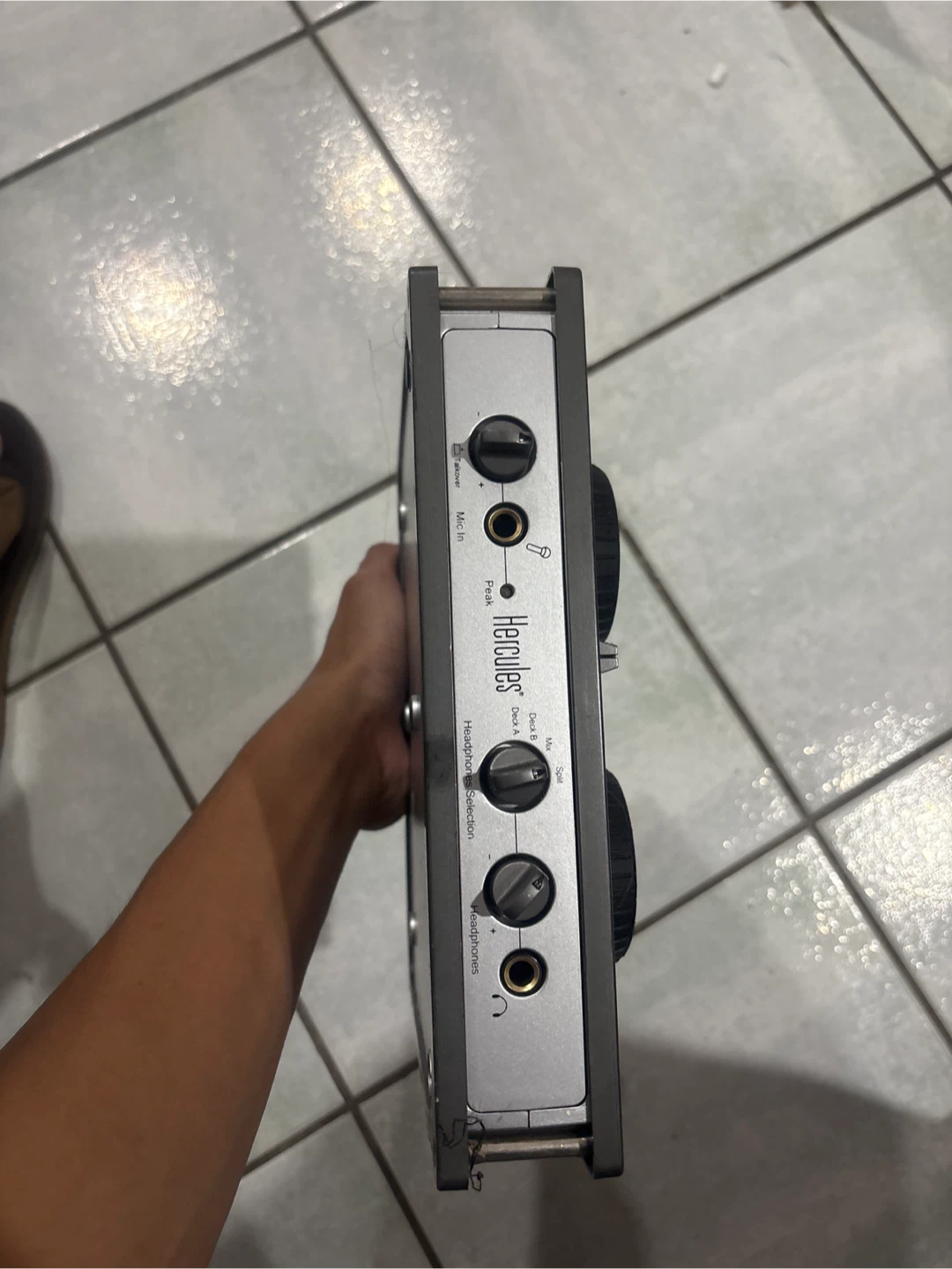 Hercules DJ Console RMX Controller - photo 2
