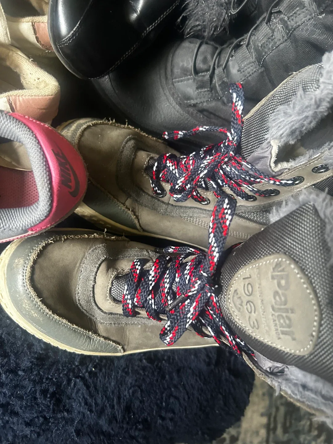 Mixed lot shoes image indicator(4)