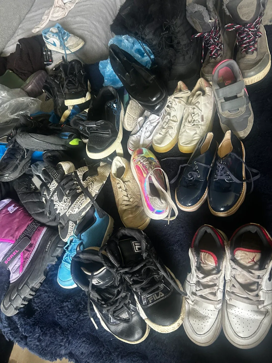 Mixed lot shoes thumbnail