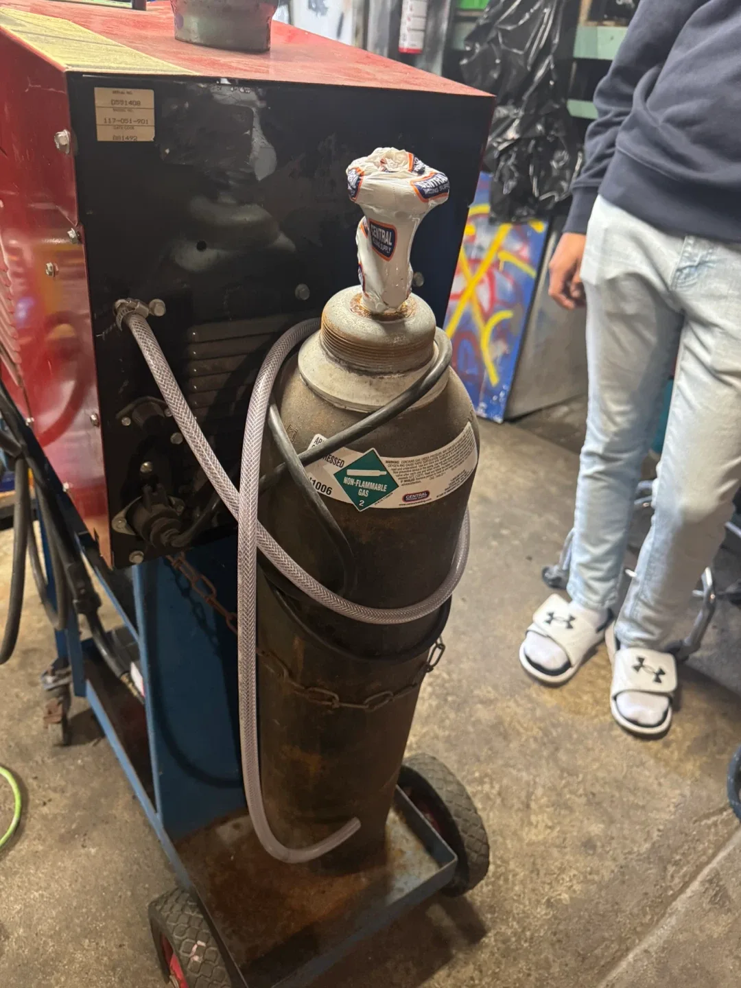 Century Welder 110/90 120 Volt image indicator(3)