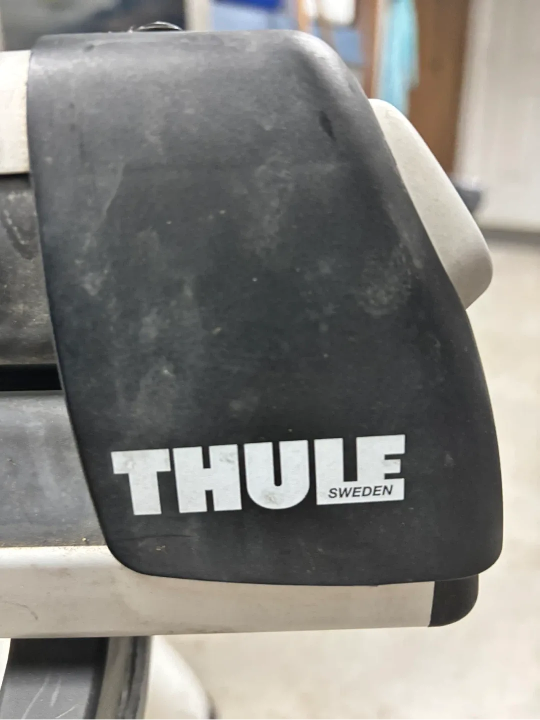 Thule Ski/Snowboard Carrier image indicator(2)