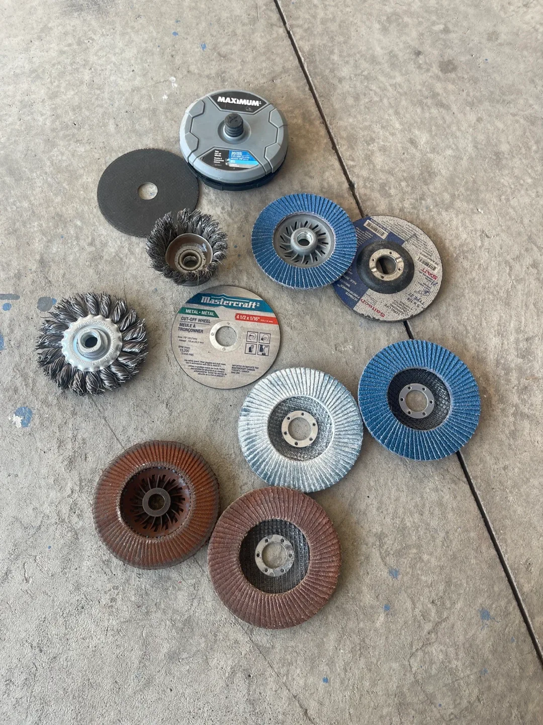 Maximum & Mastercraft Grinding/Cut-off Wheels thumbnail