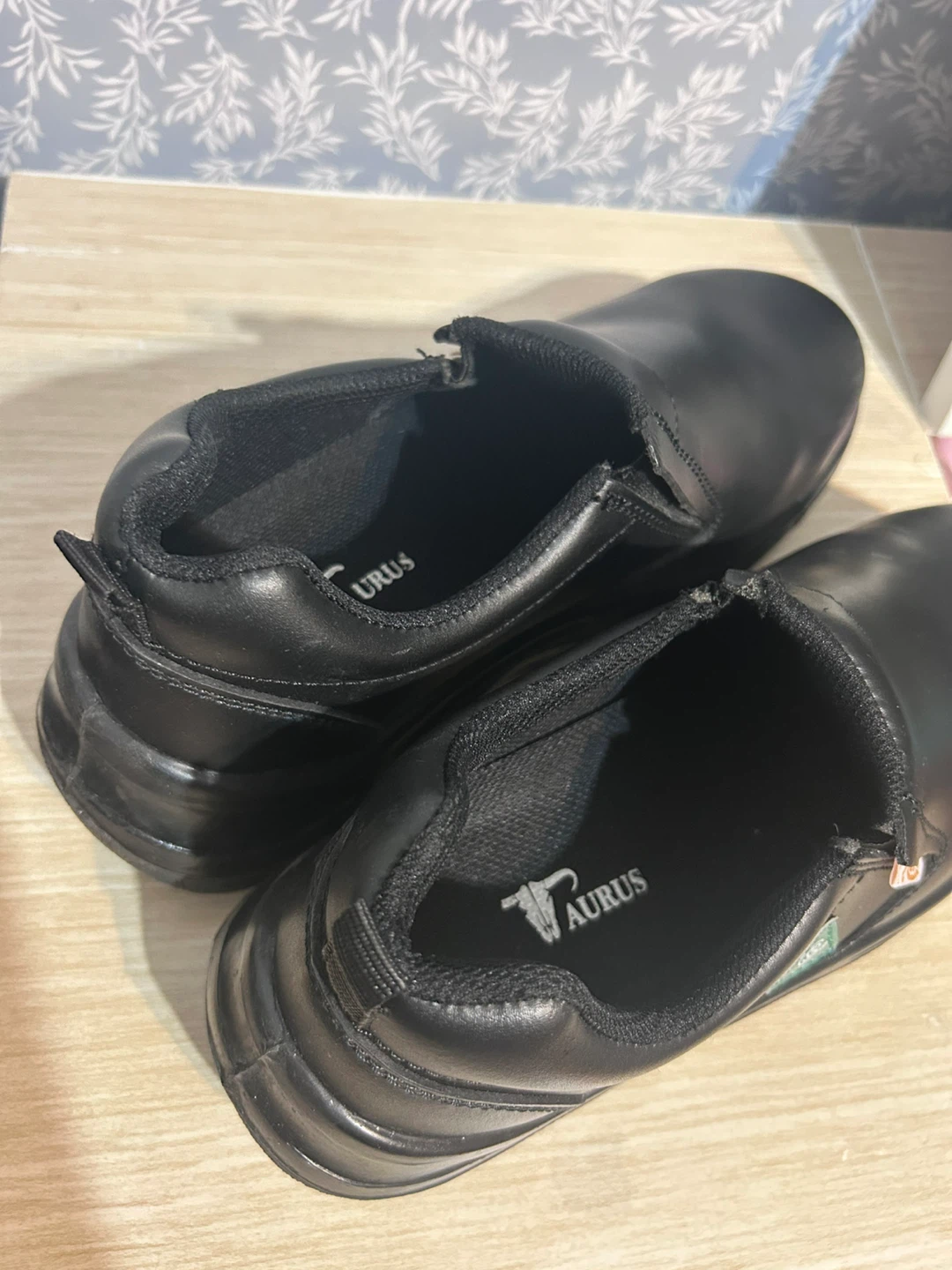 Taurus Black Safety Women’s Shoes Size 8 - photo 3