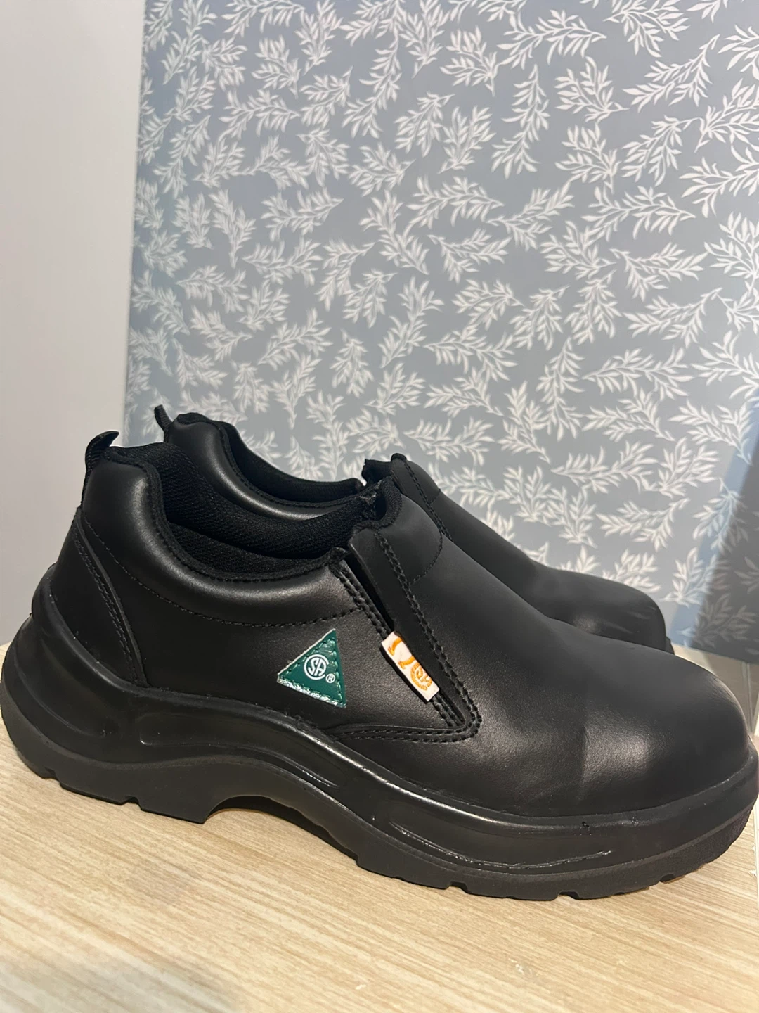Taurus Black Safety Women’s Shoes Size 8