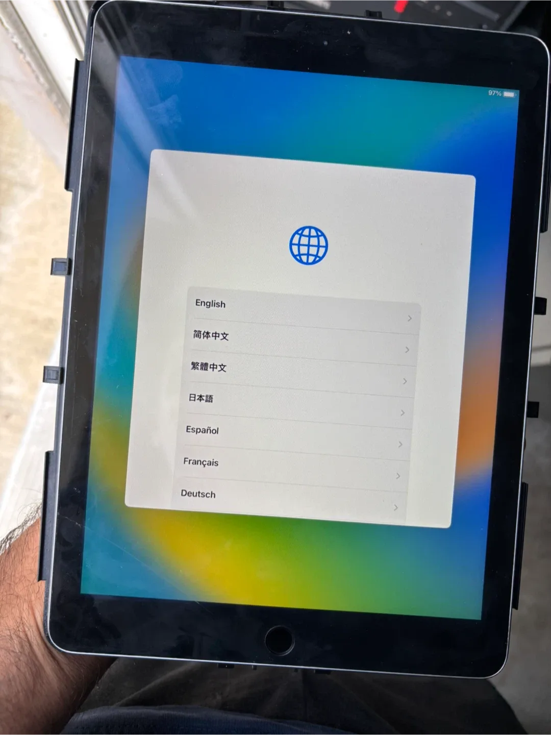 iPad in Black Case image indicator(3)