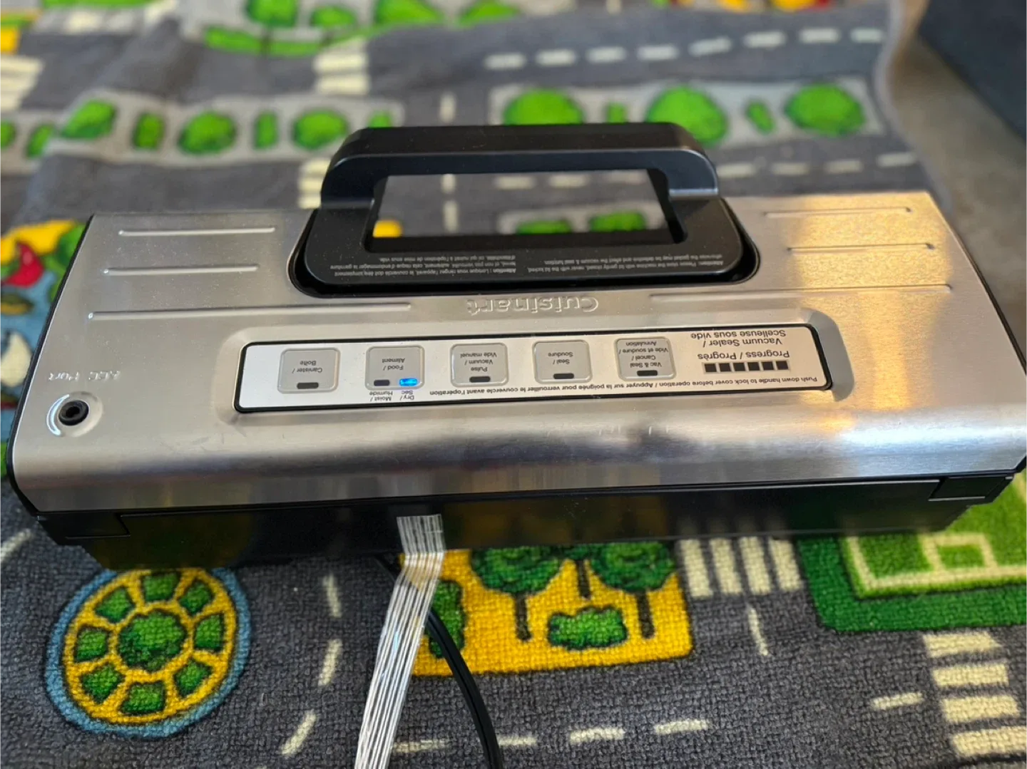 Cuisinart Vacuum Sealer thumbnail
