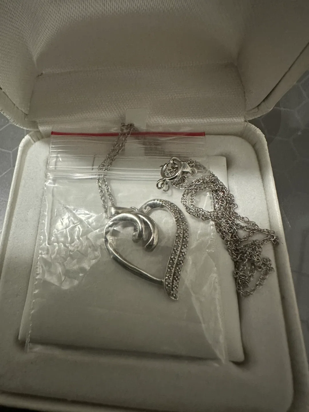 Heart Pendant Necklace Sterling silver with diamonds thumbnail