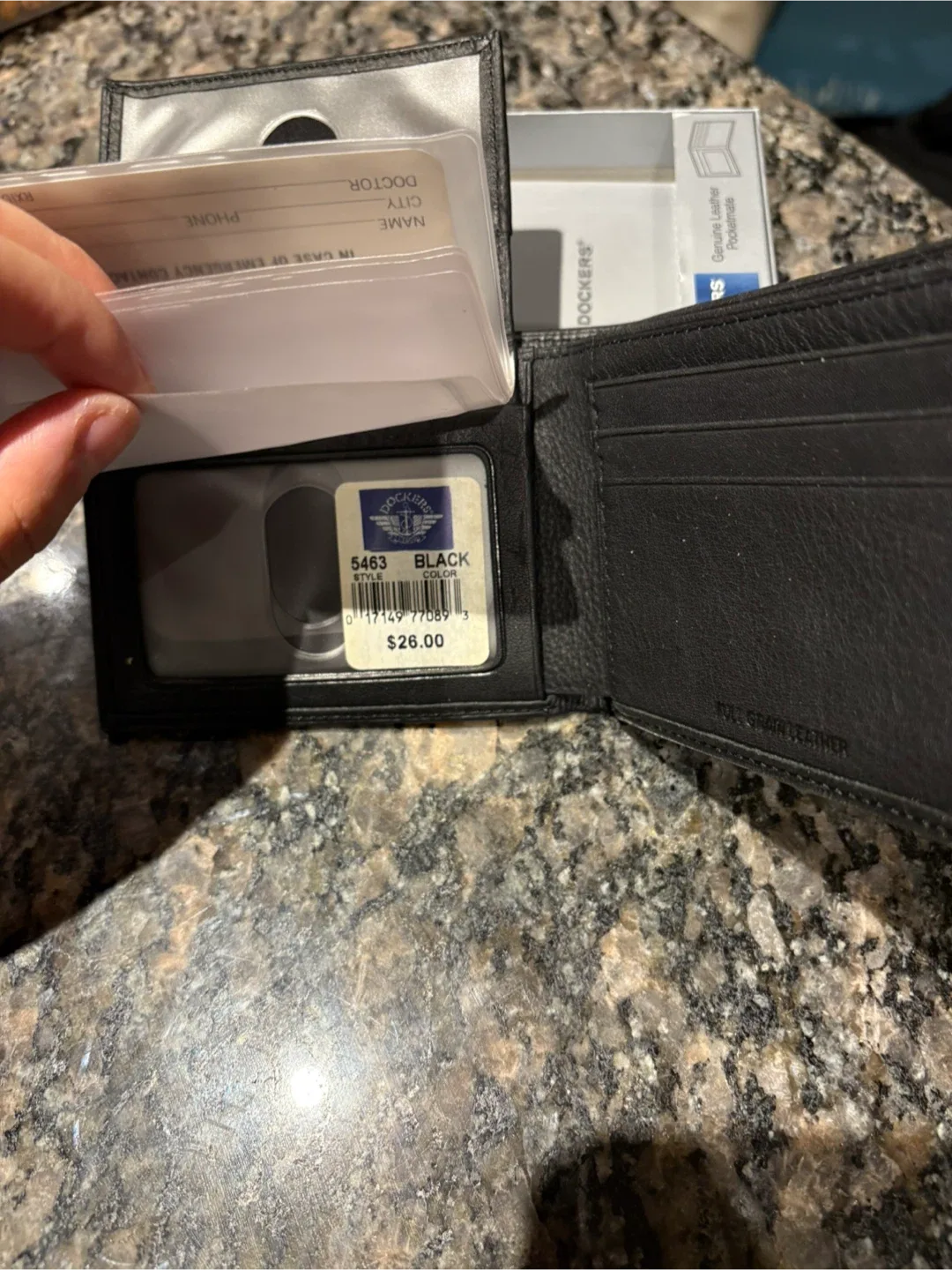 Dockers Genuine Leather Pocketmate Wallet - Black image indicator(4)