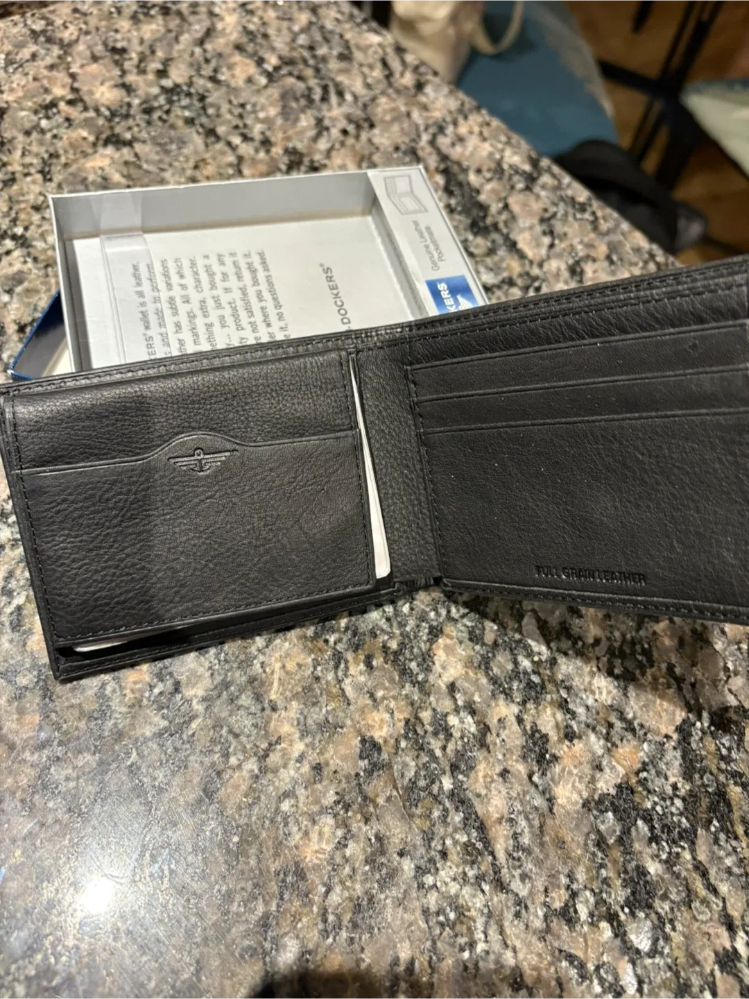 Dockers Genuine Leather Pocketmate Wallet - Black image indicator(2)