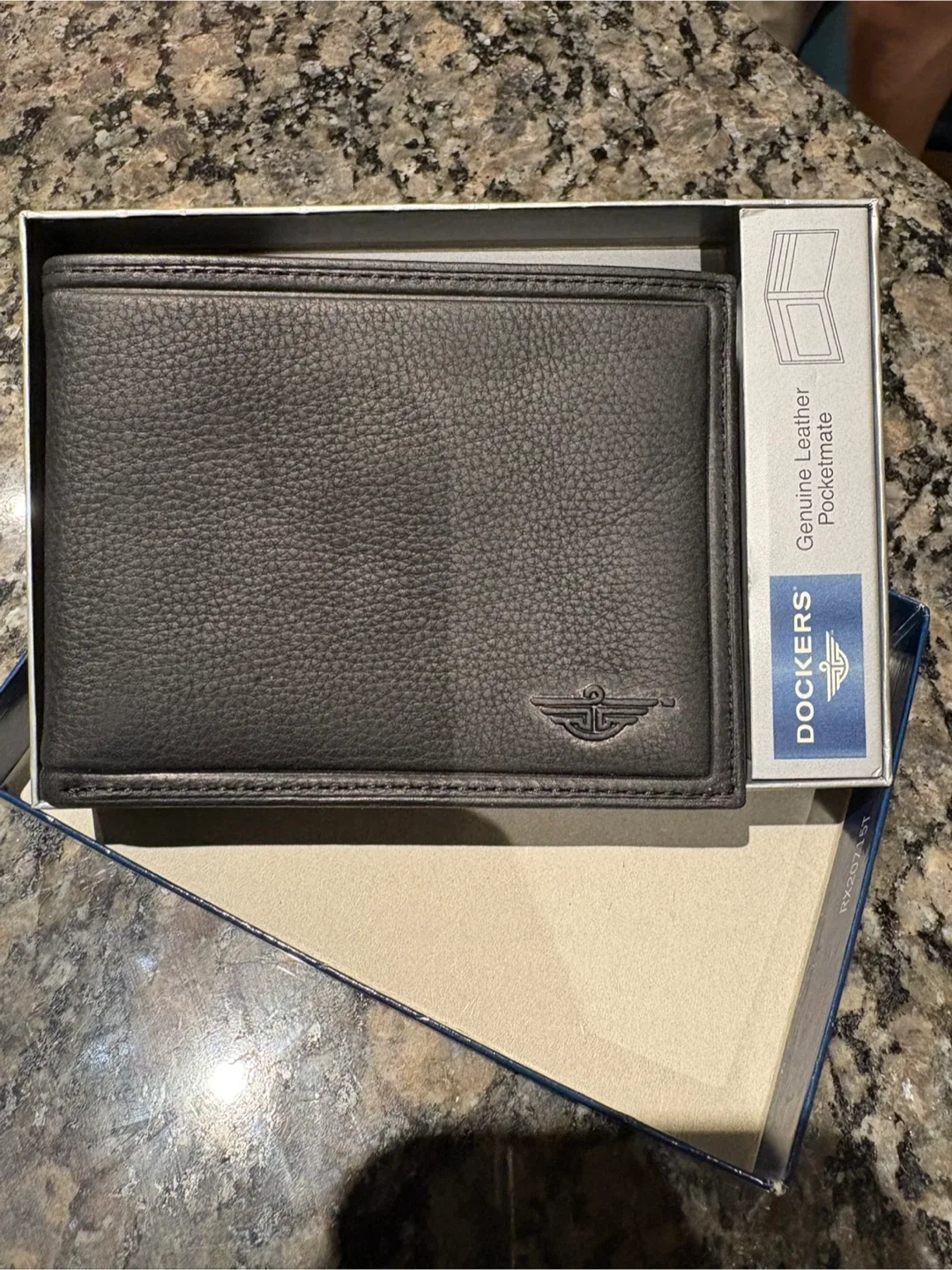 Dockers Genuine Leather Pocketmate Wallet - Black thumbnail