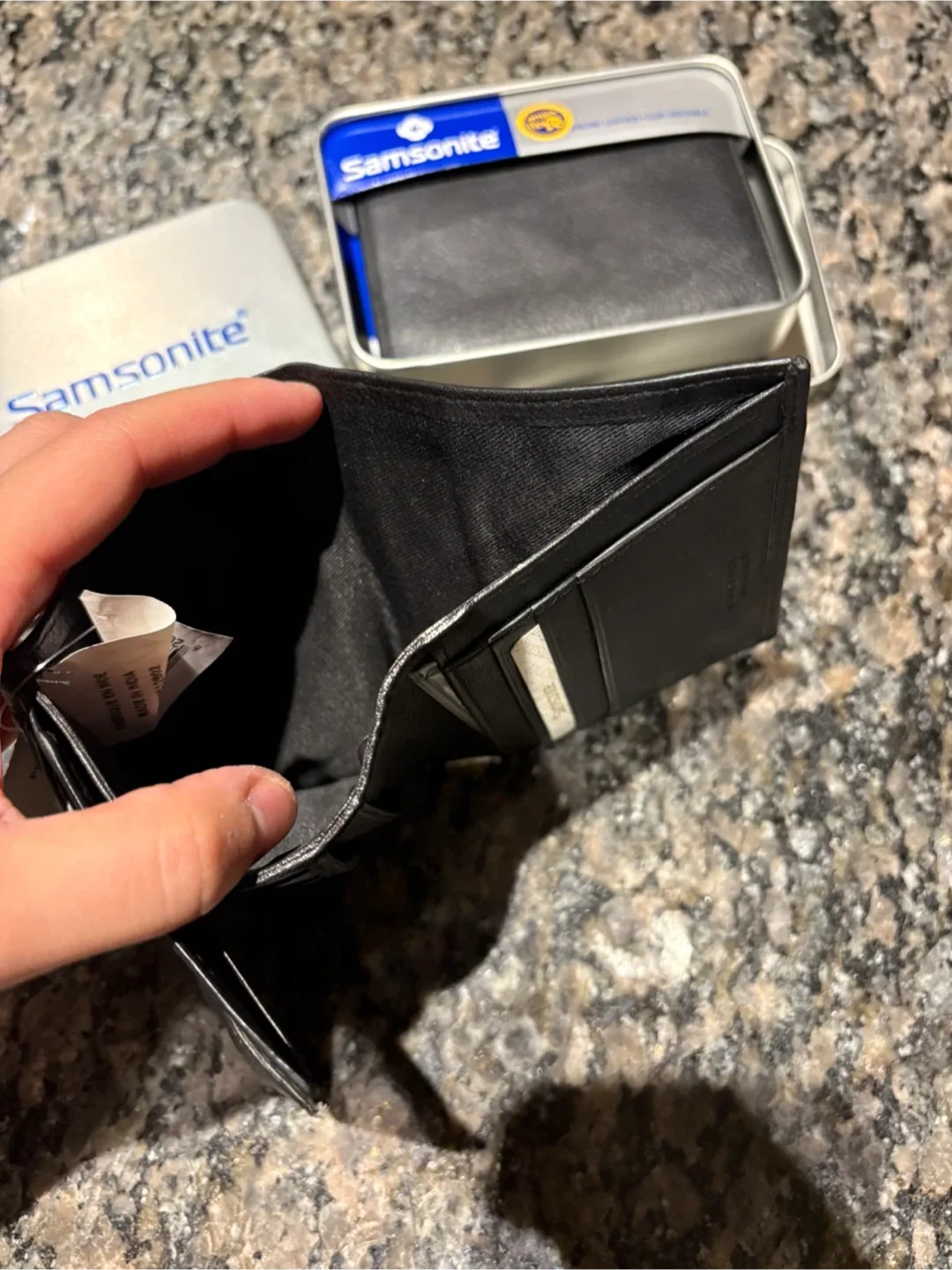 Samsonite Leather Wallet - New x2 image indicator(4)