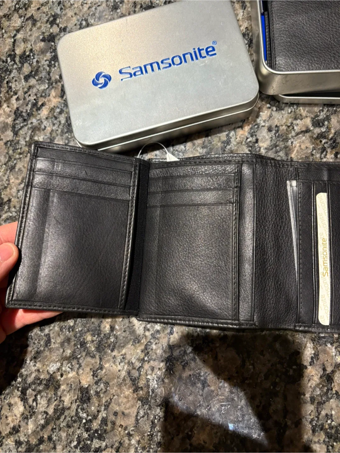 Samsonite Leather Wallet - New x2 image indicator(3)