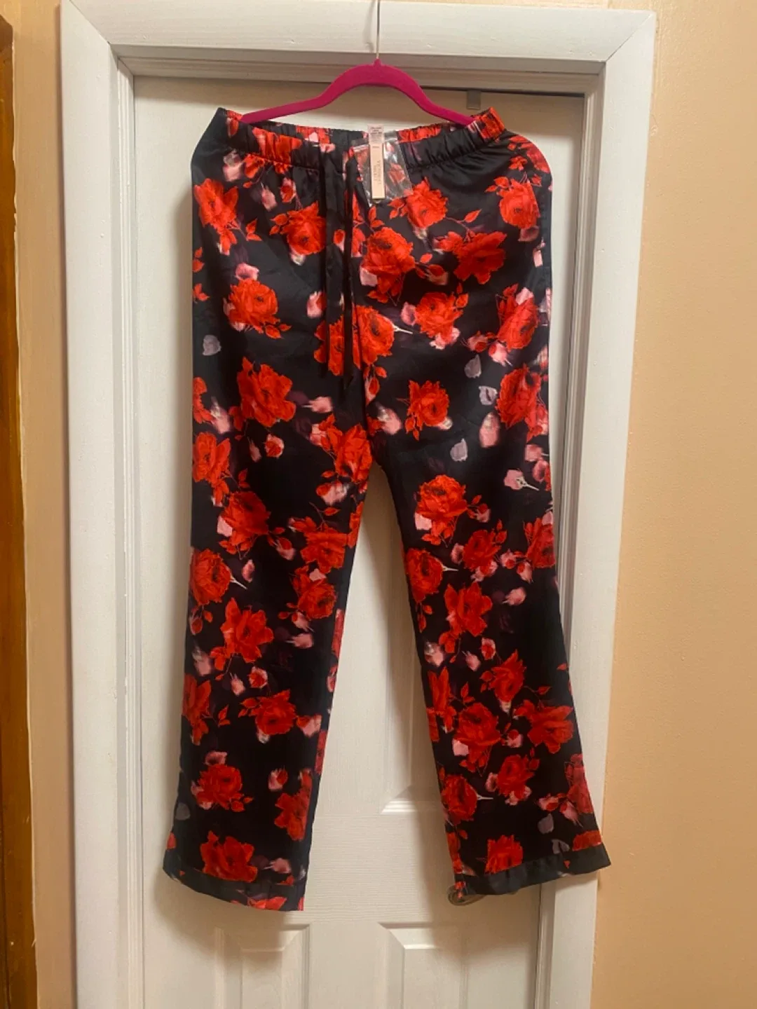 Victoria's Secret Floral Pajama Pants Size S image indicator(2)