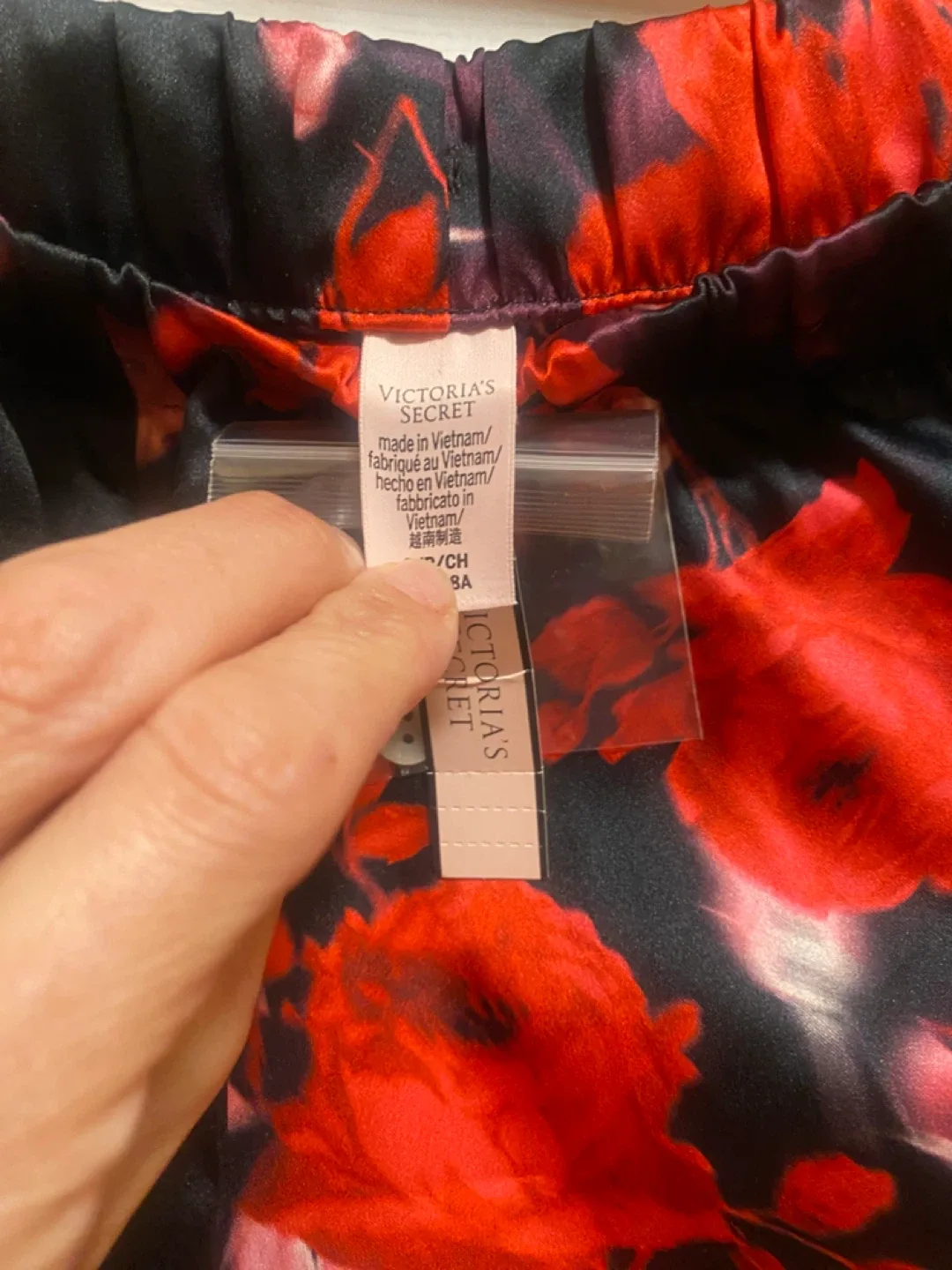 Victoria's Secret Floral Pajama Pants Size S image indicator(4)