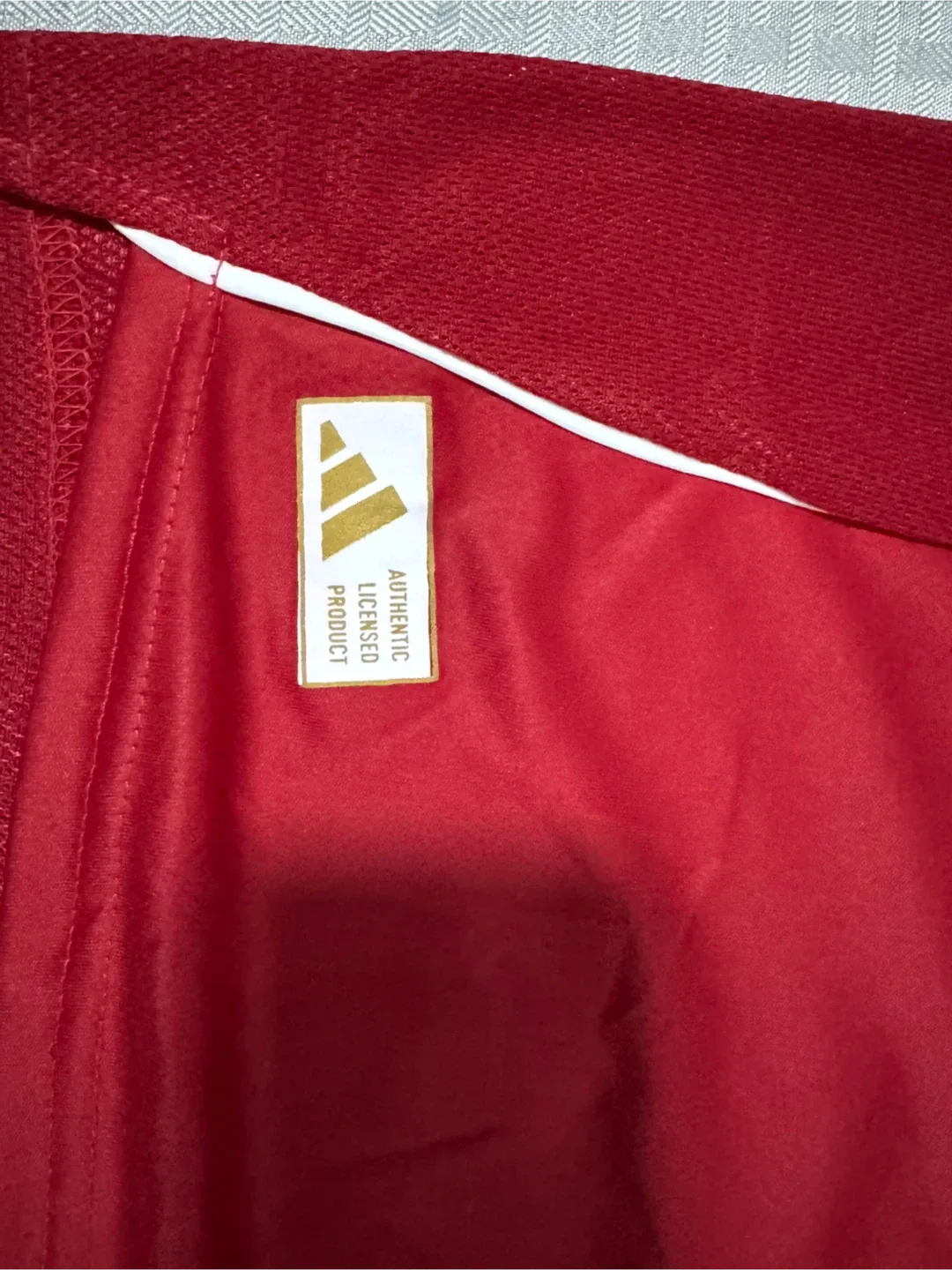 Liverpool M. Salah #11 Soccer Jersey image indicator(4)