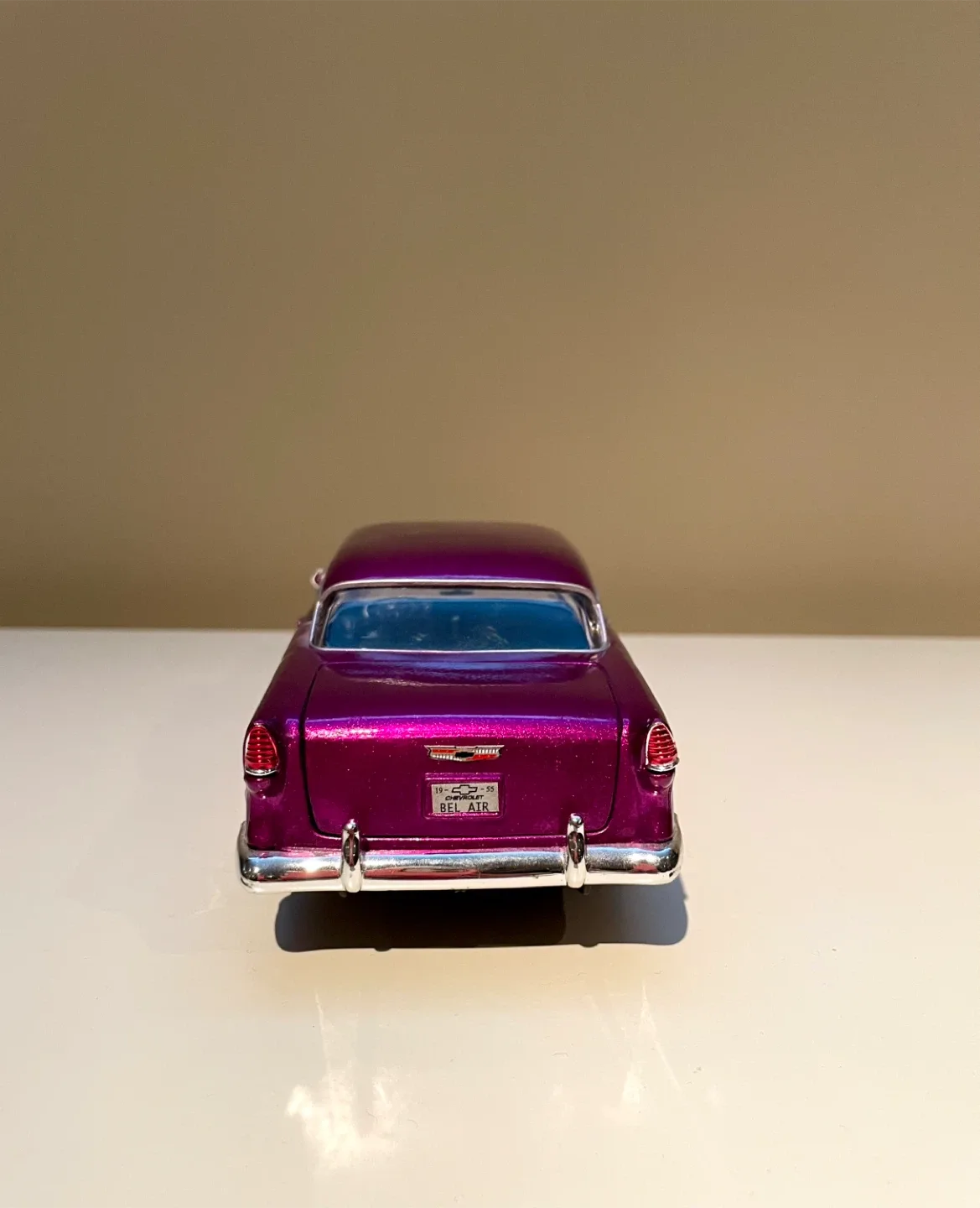 Vintage Chevrolet Bel Air 1955 Street Rod Diecast Model Car 🎁 image indicator(9)