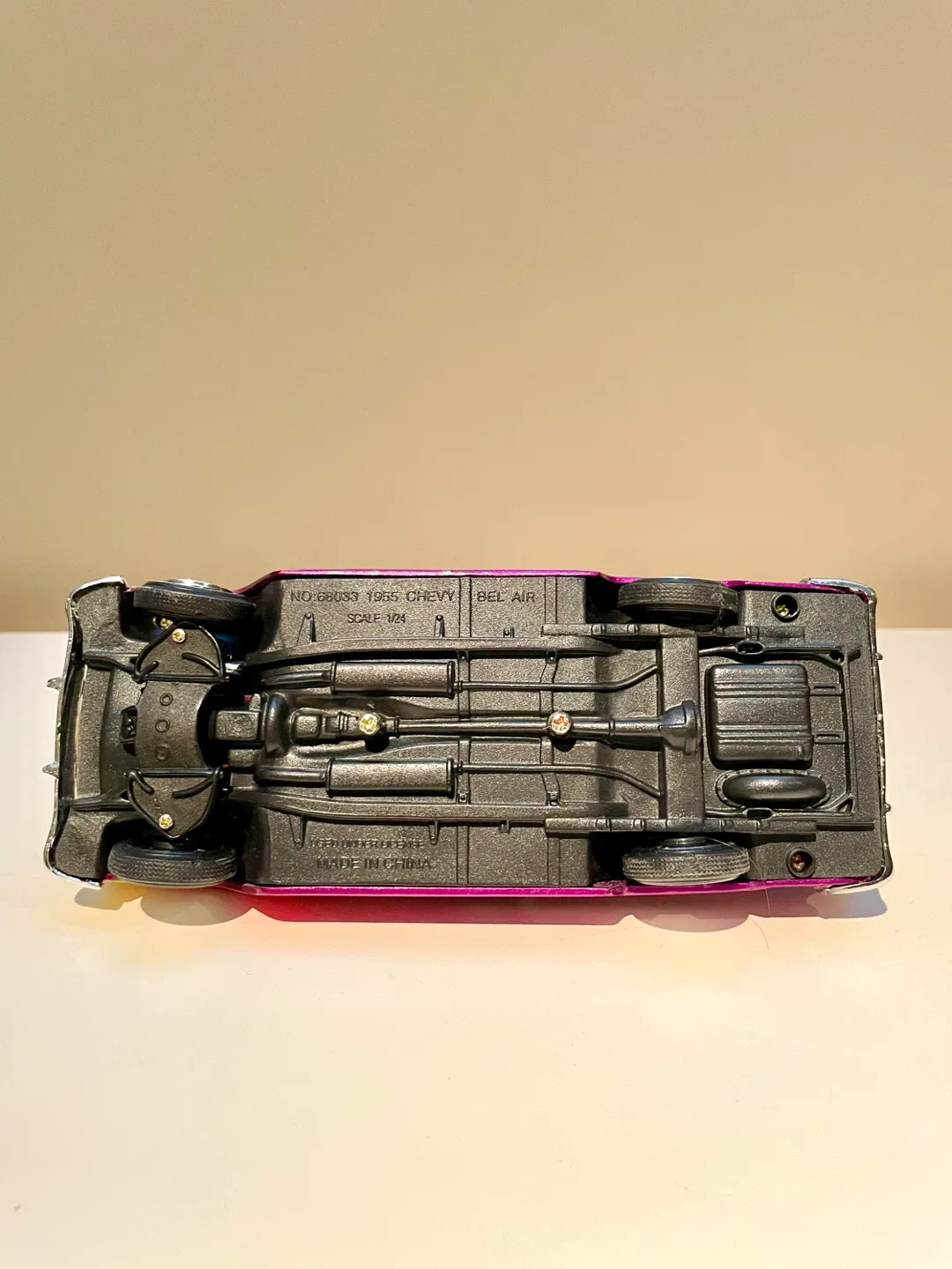 Vintage Chevrolet Bel Air 1955 Street Rod Diecast Model Car 🎁 image indicator(10)