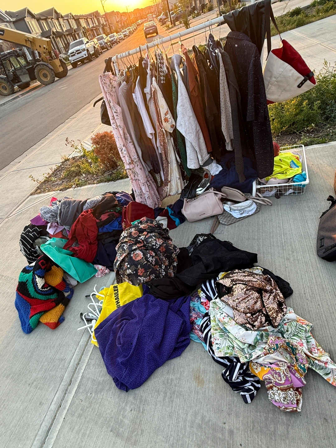Sale - photo 3