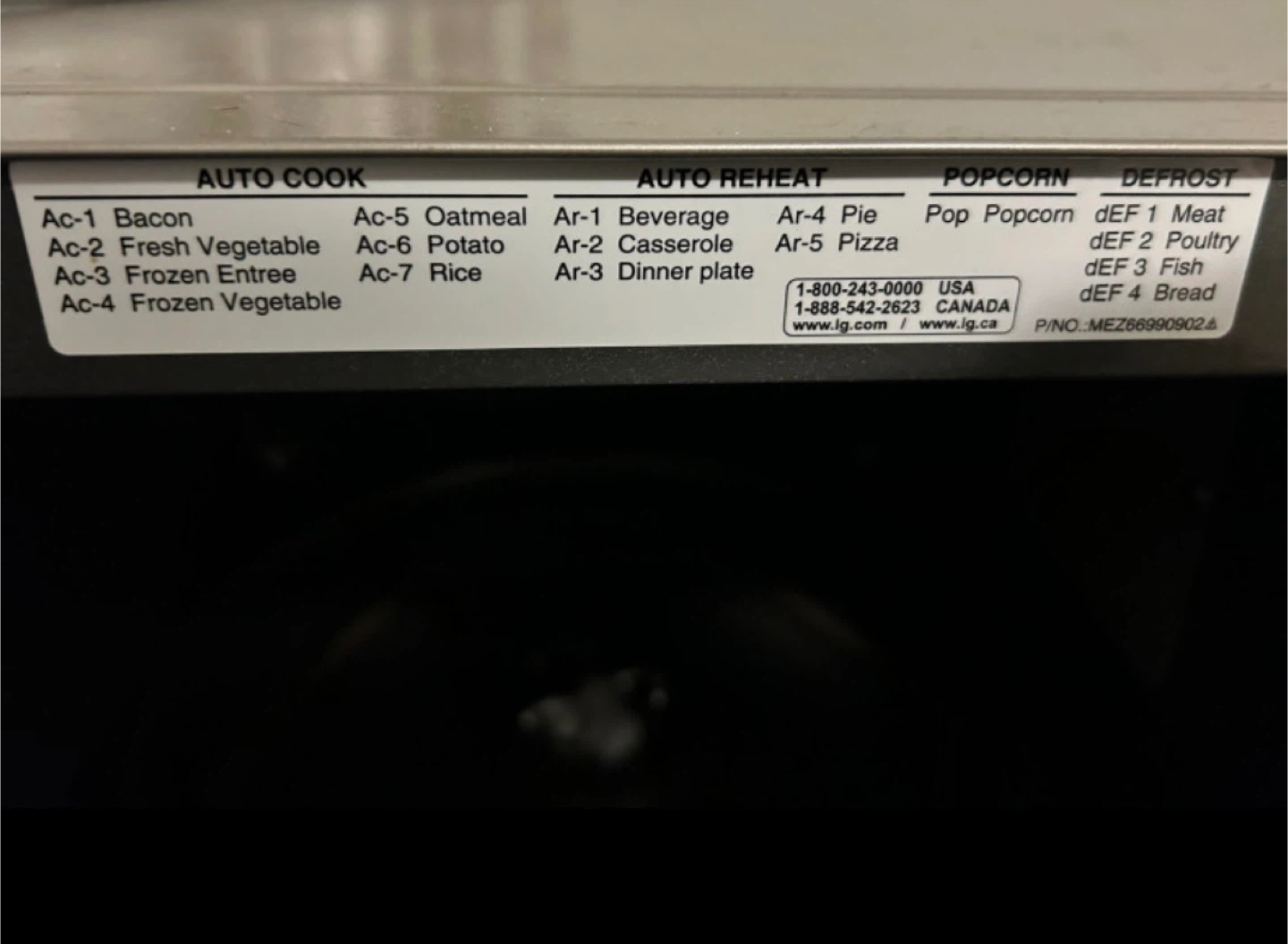 LG Microwave 0.9-cu ft Countertop - photo 2