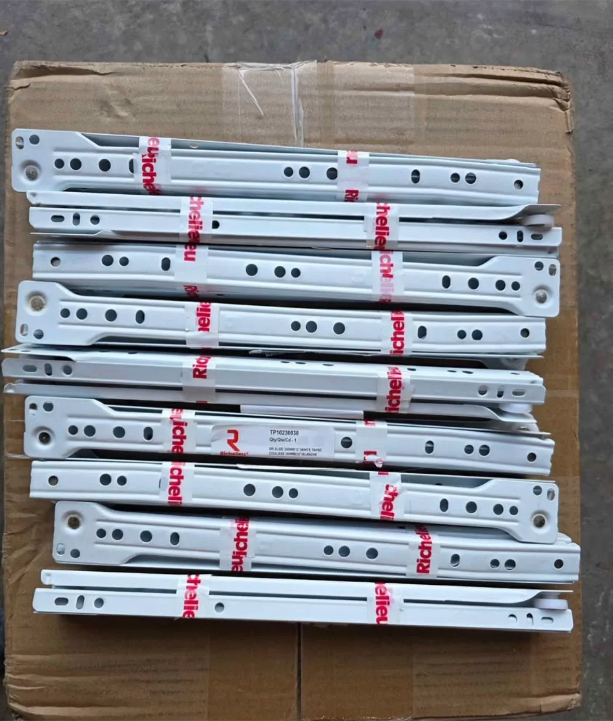 Richelieu 12” Drawer Slides - New thumbnail
