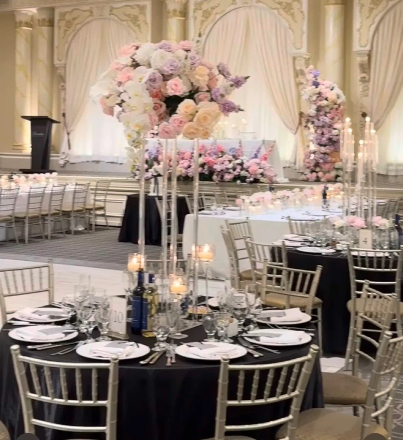 10 Satin Black Tablecloths - Round image indicator(2)