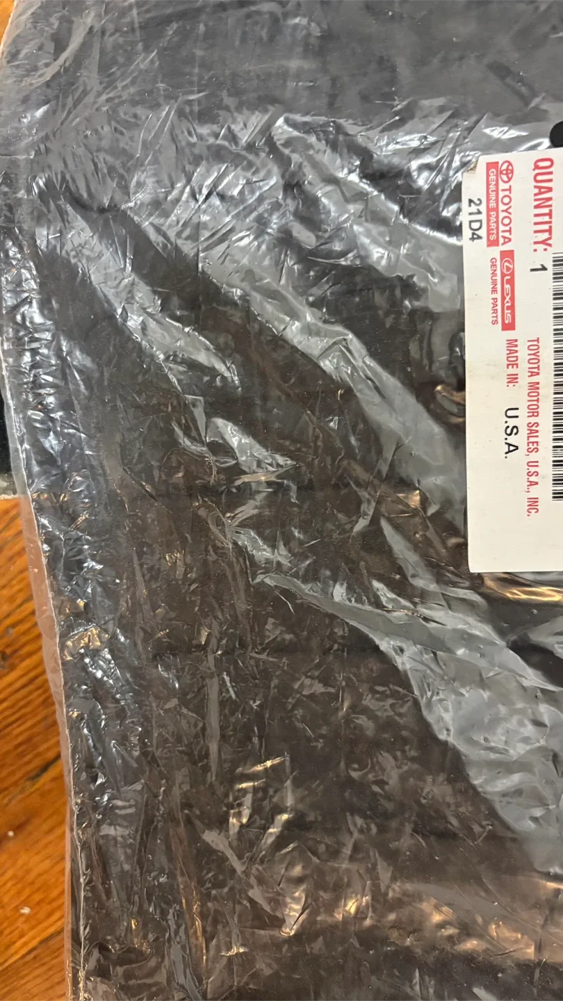 Toyota/Lexus Genuine Parts Floor Mats - Black image indicator(3)