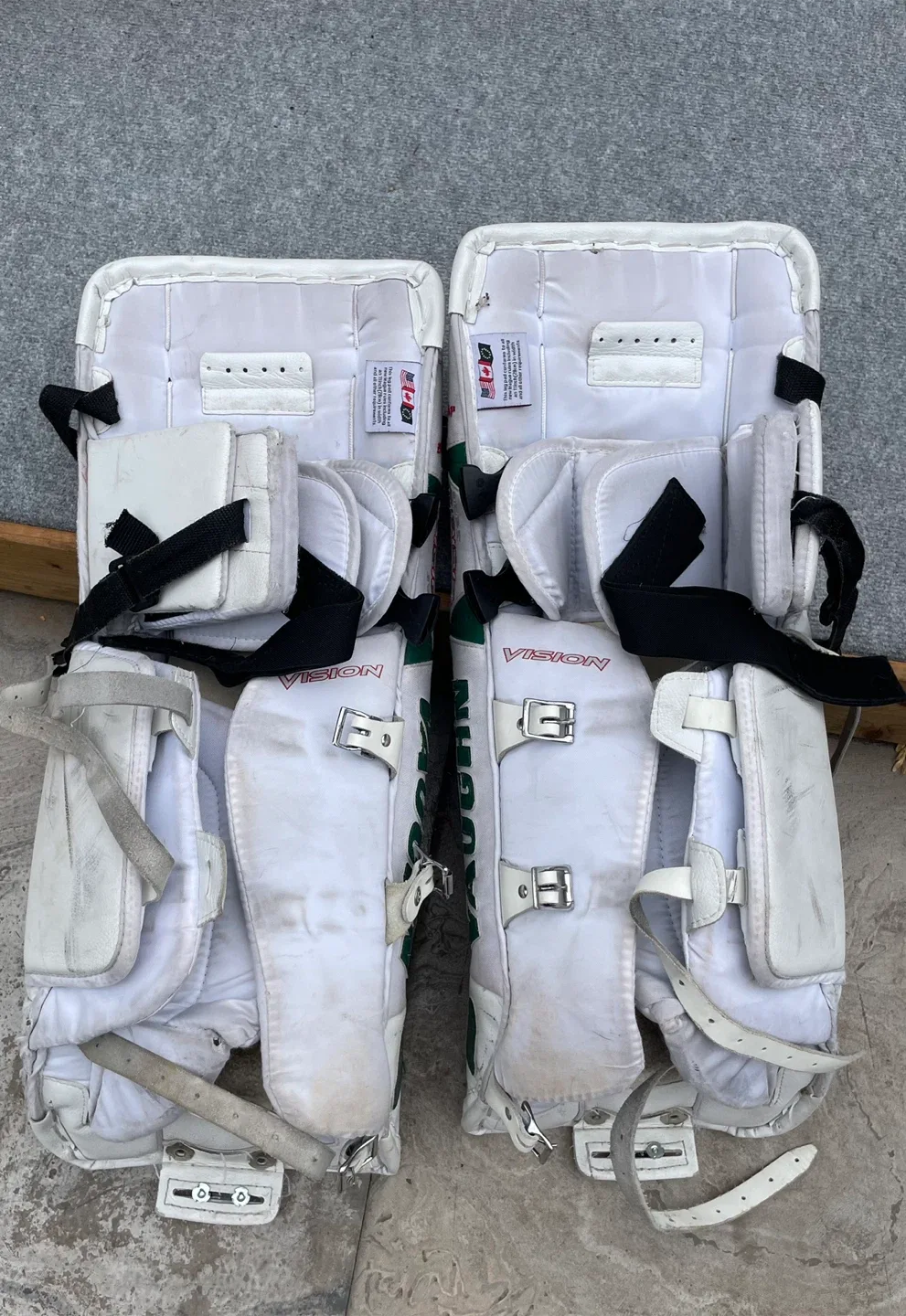 Vaughn Vision Hockey Goalie Leg Pads image indicator(2)