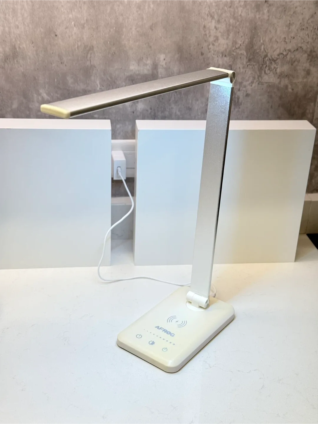 AFROG LED Desk Lamp with adjustable setti thumbnail