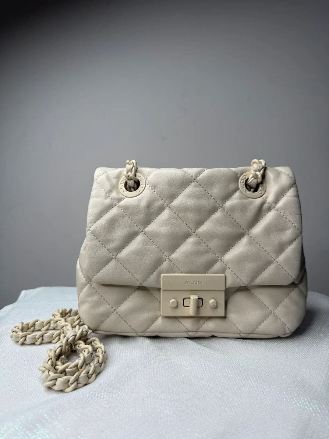 ALDO Quilted Cream Purse thumbnail