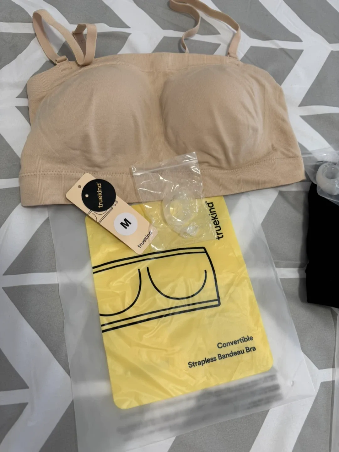 Shapermint Truekind Convertible Strapless Bandeau Bra - Size M image indicator(3)