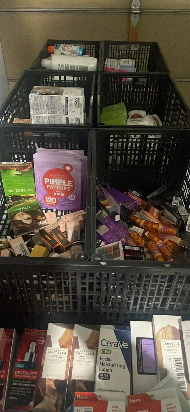 Garage sale Items starting $3 to $10 per item thumbnail