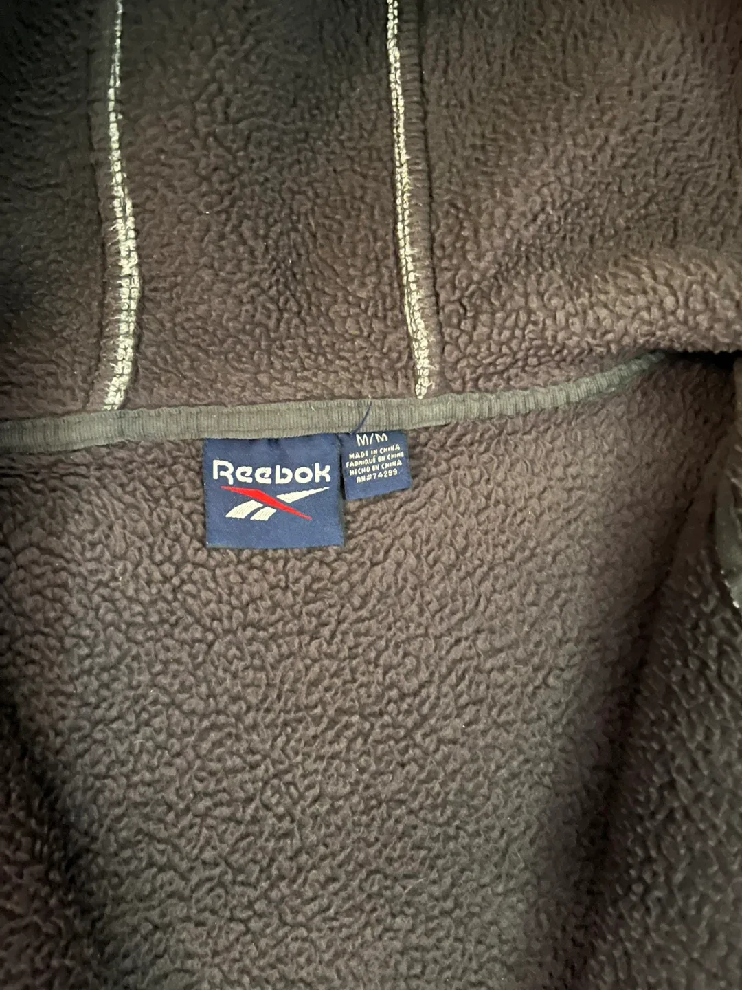 Reebok Hoodie - Size M image indicator(3)